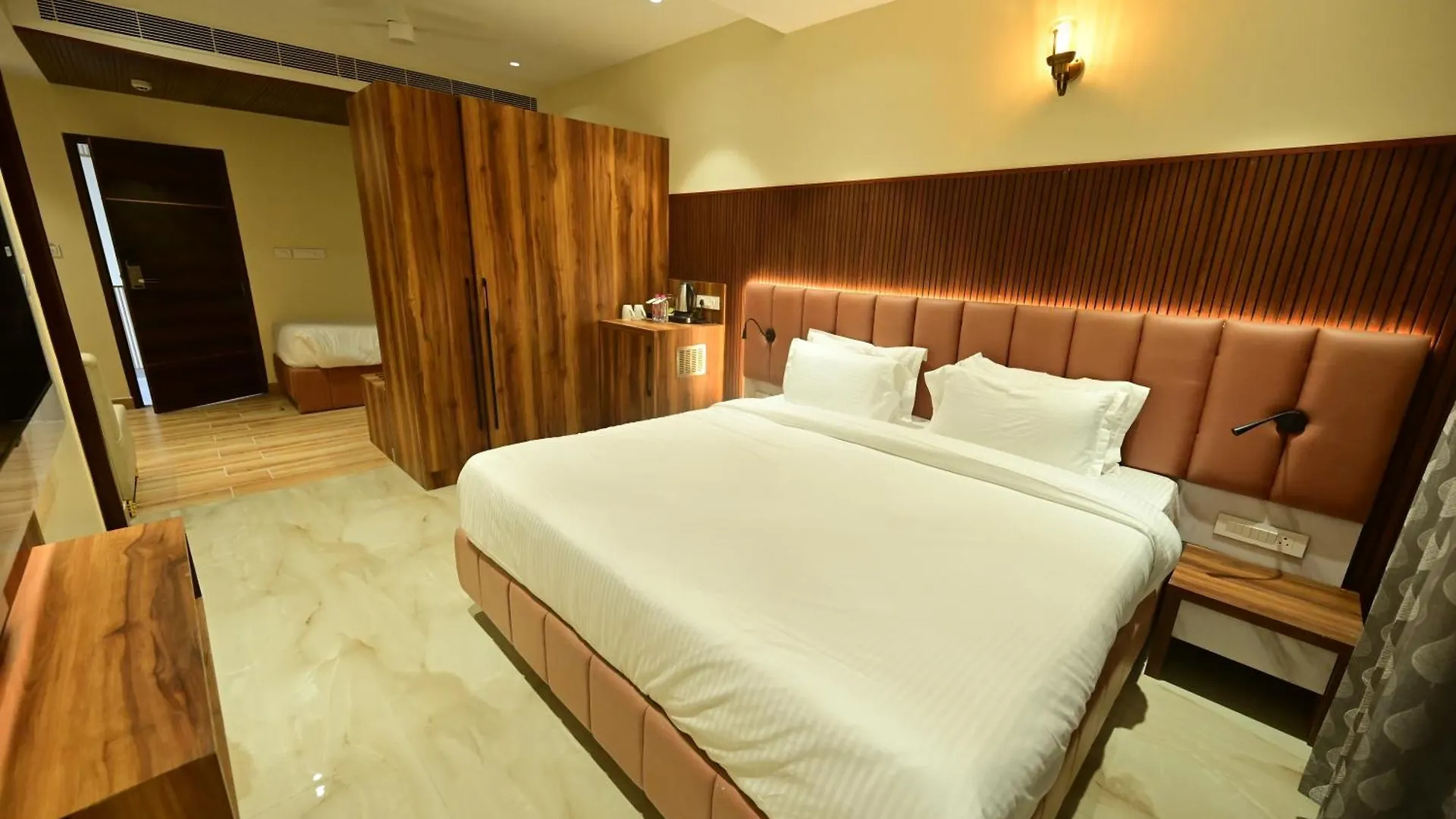Hotel Vishwam Residency Varanasi