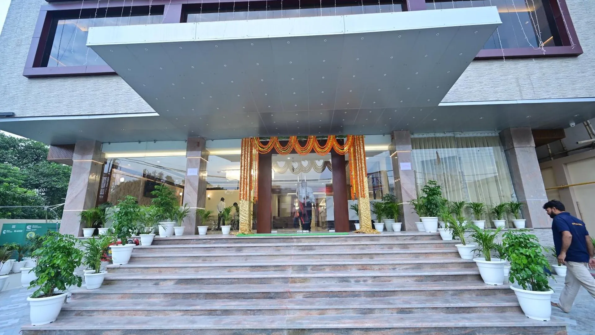 Hotel Vishwam Residency Varanasi 3*,