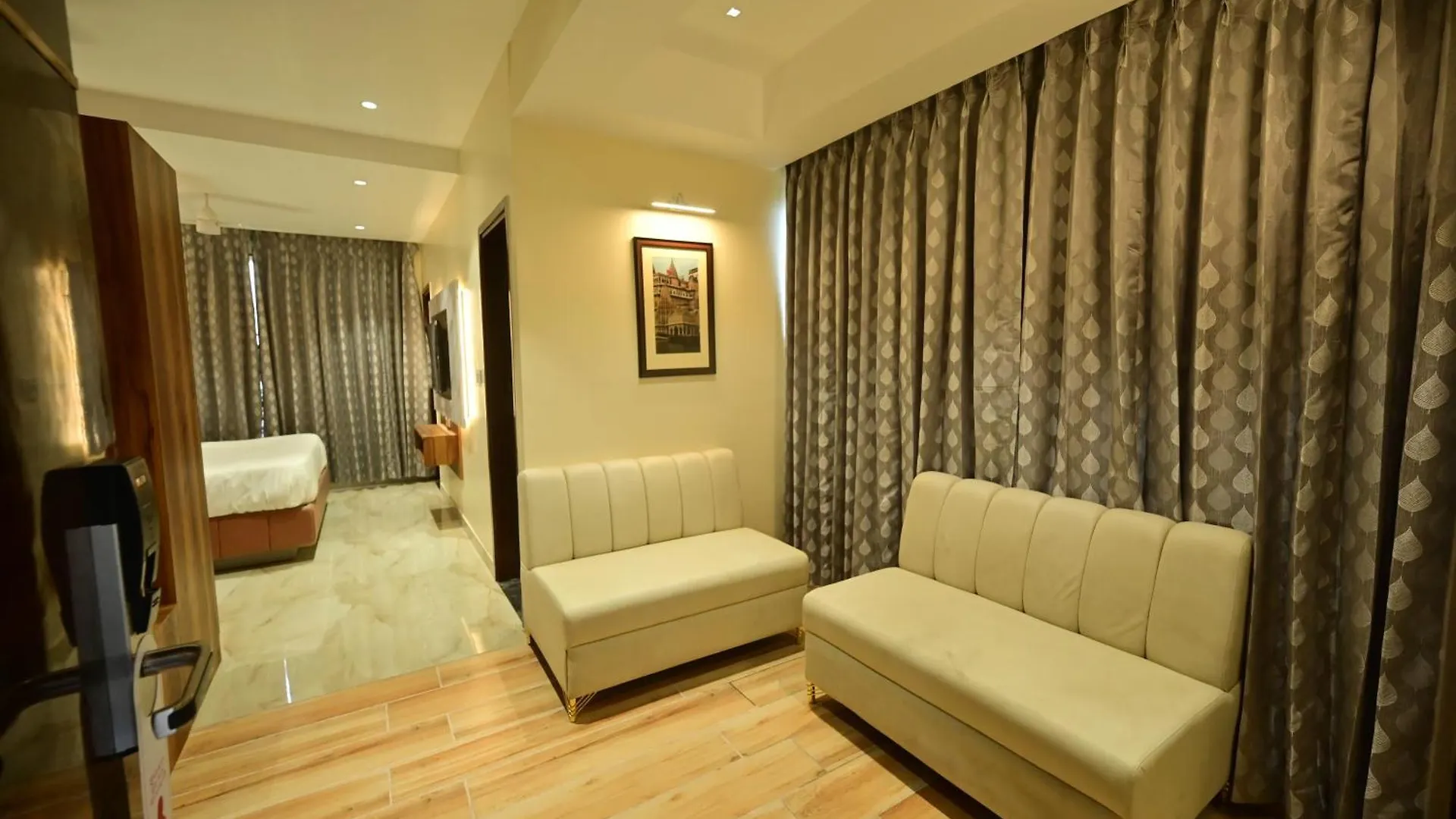 Hotel Vishwam Residency Varanasi